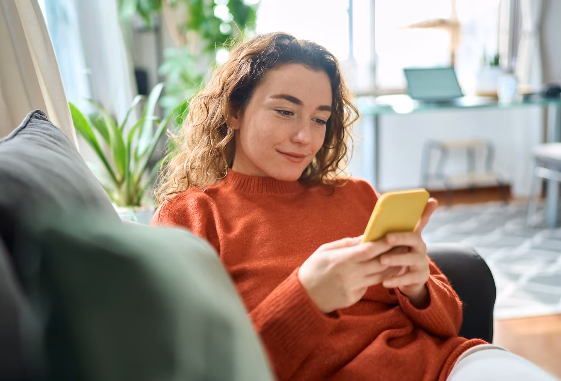 Monitor the status of precipitation in real time.